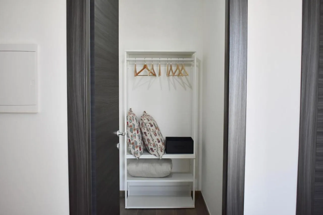 Domus Solis Pachino 0*,  İtalya