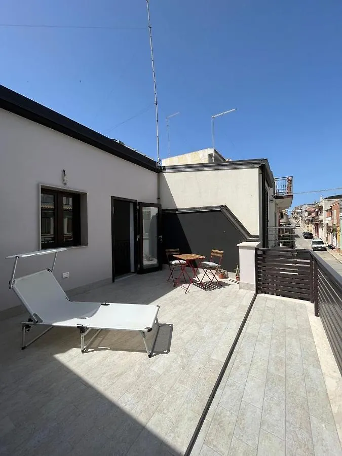 Domus Solis Pachino 0*,